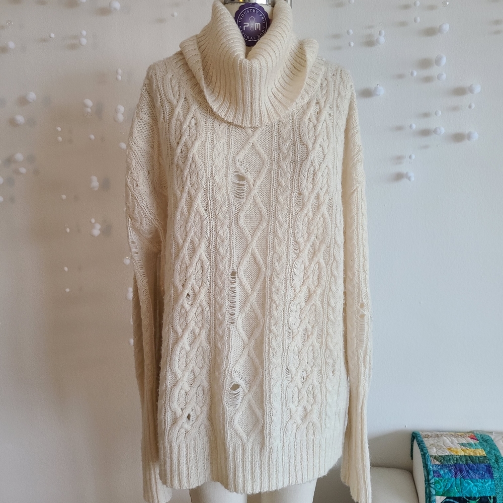 White/Cream Free People Sweater